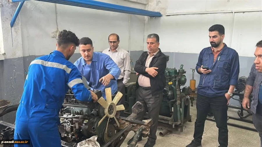 اولین دوره مسابقات تعمیر موتور دیزل دریایی مختص دانشجویان مکانیک موتورهای دریای در آموزشکده ملی مهارت بندر انزلی 6